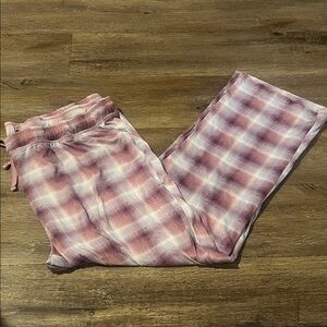 Eddie Bauer Plaid pajama bottoms